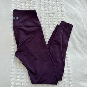 NoBull Leggings in a plum color